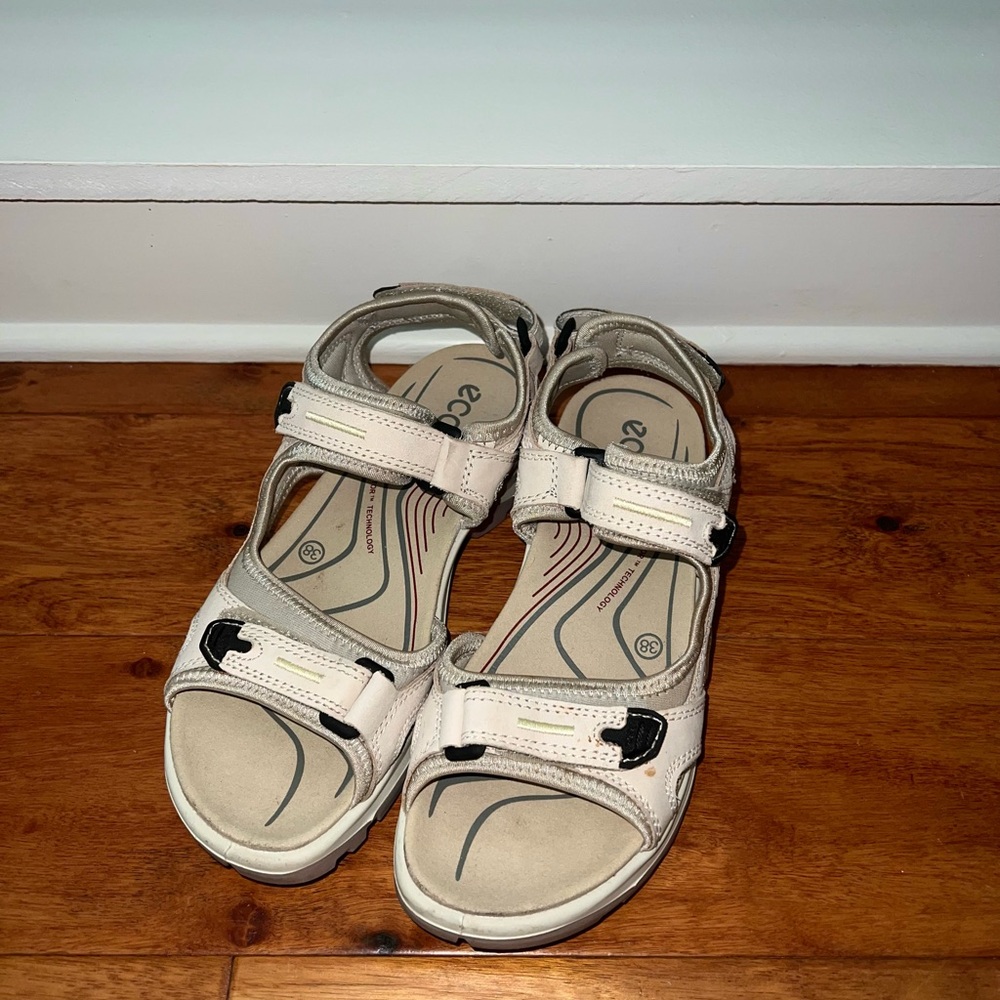 Ecco Women’s Yucatan Sandal Limestone Size 38